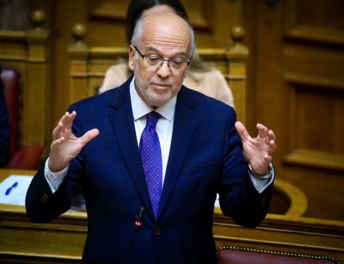 Φλωρίδης για Καρυστιανού και Τέμπη: Πολιτική εκμετάλλευση και ψέματα για συγκάλυψη