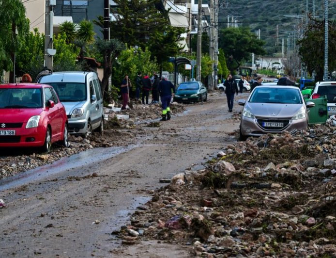 Κακοκαιρία: Όγκοι νερού μισού έτους έπεσαν μέσα σε μία ημέρα