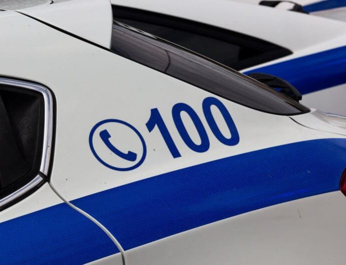 Ηράκλειο: Άνδρας κυνήγησε με τσεκούρι γυναίκα και την ανήλικη κόρη της