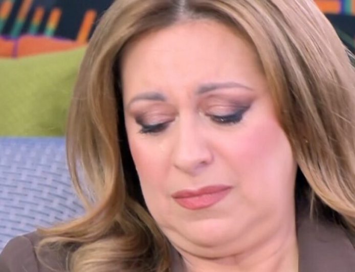 «Λύγισε» η Ευαγγελία Μουμούρη στον αέρα της Ναταλίας Γερμανού: «Γιατί το κάνατε τώρα αυτό;»