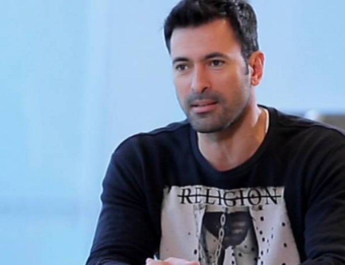 Νίκος Παπαδάκης: «Ο Valentino με είχε στην καρδιά του, με είχε φιλοξενήσει και στον πύργο του στο Παρίσι»