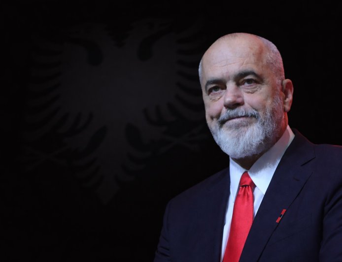 Ράμα – υποτροφία: Δημόσια αντιπαράθεση Τζαβέλλα – Κόκκαλη