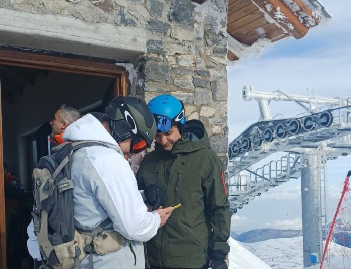 Μητσοτάκης Καλάβρυτα: Τρολάρισμα σε χρήστη του TikTok που έκανε σκι