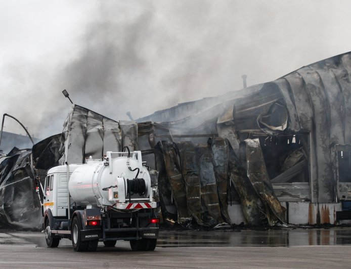 Φωτιά Βολάντα Τρίκαλα: Εντοπίστηκαν τρεις σοροί γυναικών μετά την έκρηξη