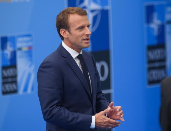 Social media απαγόρευση: Ποιες εφαρμογές εξαιρούνται από το μέτρο που ανακοίνωσε ο Μακρόν