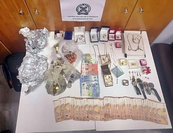 Άρτα: Μέλη συμμορίας απατεώνων έπαιζαν “Κλέφτες κι αστυνόμοι” – Πώς δρούσαν