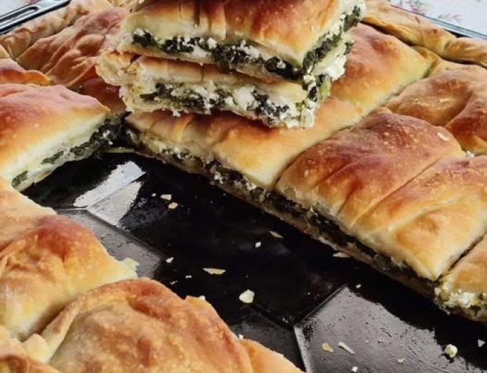 Φανταστικη πίτα!! Με υπέροχο τραγανό φύλο!!!