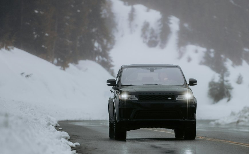 Χιόνια στην Ήπειρο: Επιχείρηση απεγκλωβισμού 5 οχημάτων