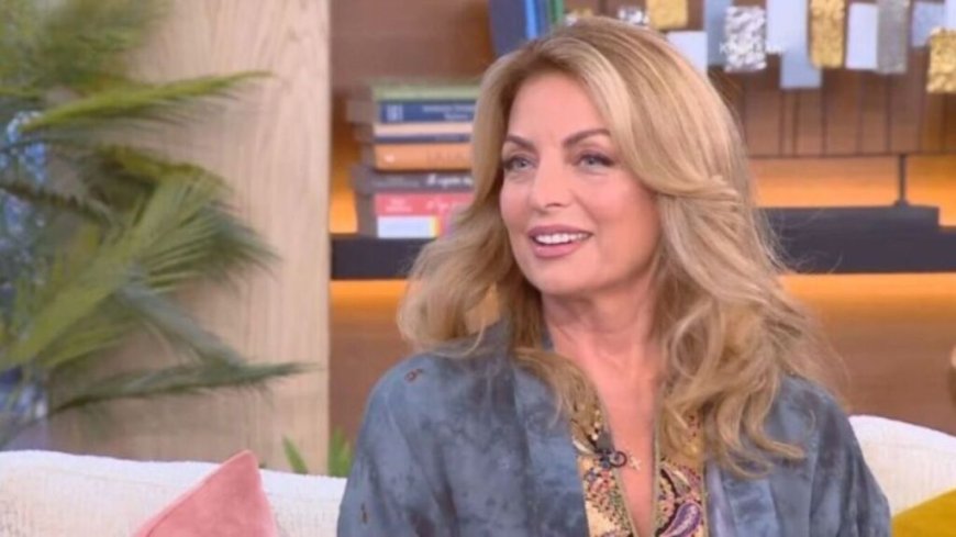 Η Άντζελα Γκερέκου στηρίζει τον Γιάννη Σμαραγδή: «Ο κινηματογράφος δεν είναι ιστορικό σχολικό εγχειρίδιο, αλλά τέχνη»