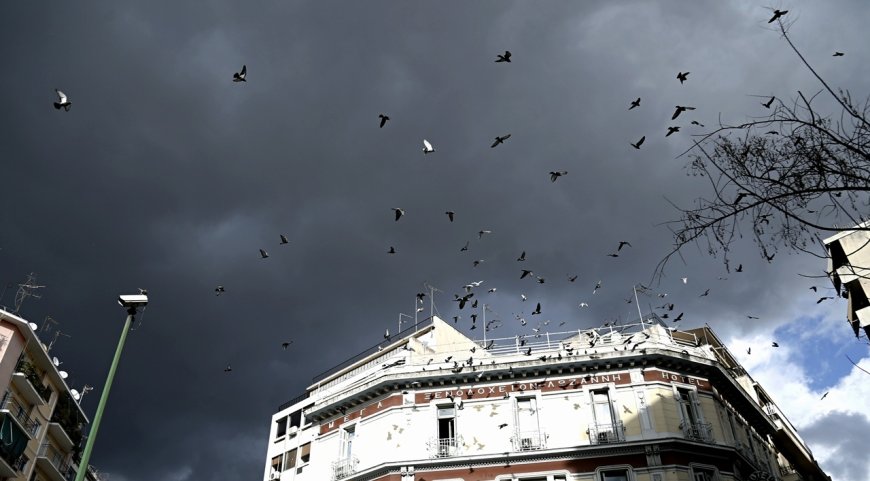 Χαλάει ο καιρός ξανά: Ισχυρές βροχές από αύριο σε 7 περιοχές