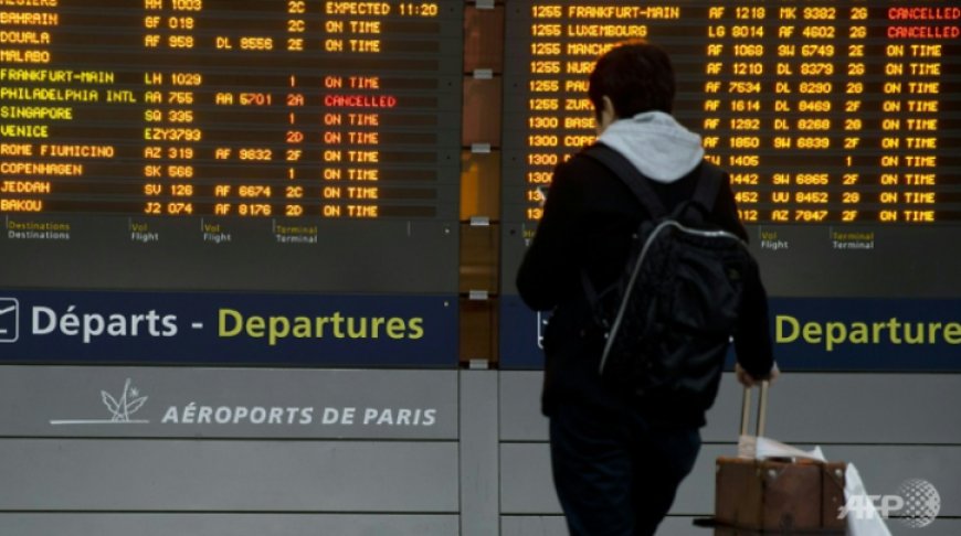 Χάθηκαν περίπου 2.000 βαλίτσες εξαιτίας του «μπλακ άουτ» – Καταγγελίες ελεγκτών εναέριας κυκλοφορίας για προβλήματα στο FIR Αθηνών