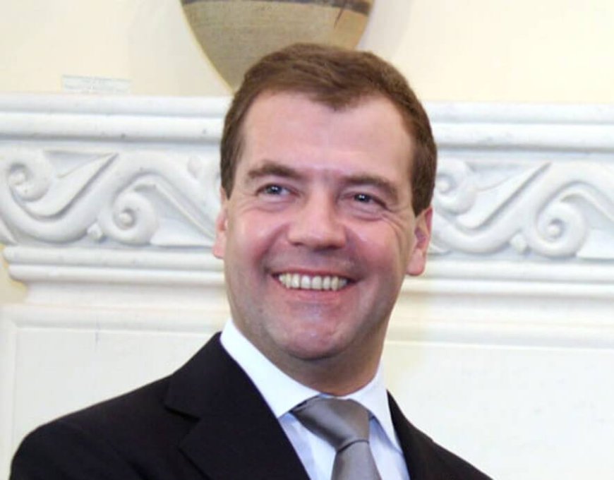 Ο Μεντβέντεφ προτείνει την απαγωγή του Μερτς 