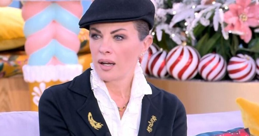 Νένα Χρονοπούλου: «Είχα φτάσει 99 κιλά, με είδα στο πλάνο και αναρωτήθηκα τι έχω πάθει, είχα παραμορφωθεί»