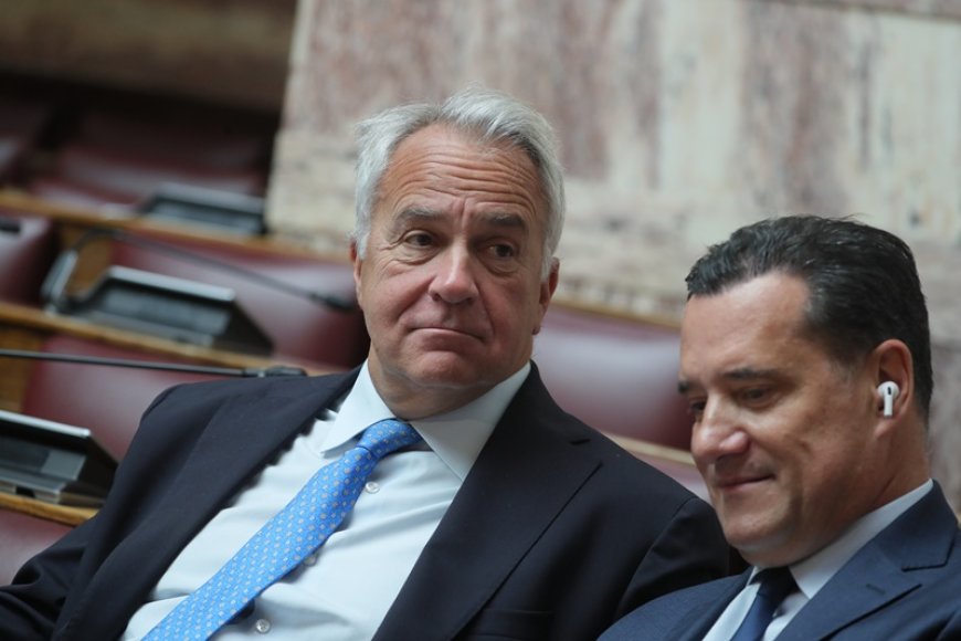 Άδωνις για Βαρουφάκη: “Συγγνώμη που τον είπα Καραγκιόζη, ο Καραγκιόζης είναι σεβαστή φιγούρα”