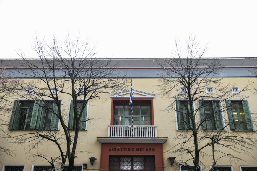 Δολοφονία 17χρονου Σέρρες: «Το παιδί μου θα πληρώσει», λέει η μάνα του 16χρονου