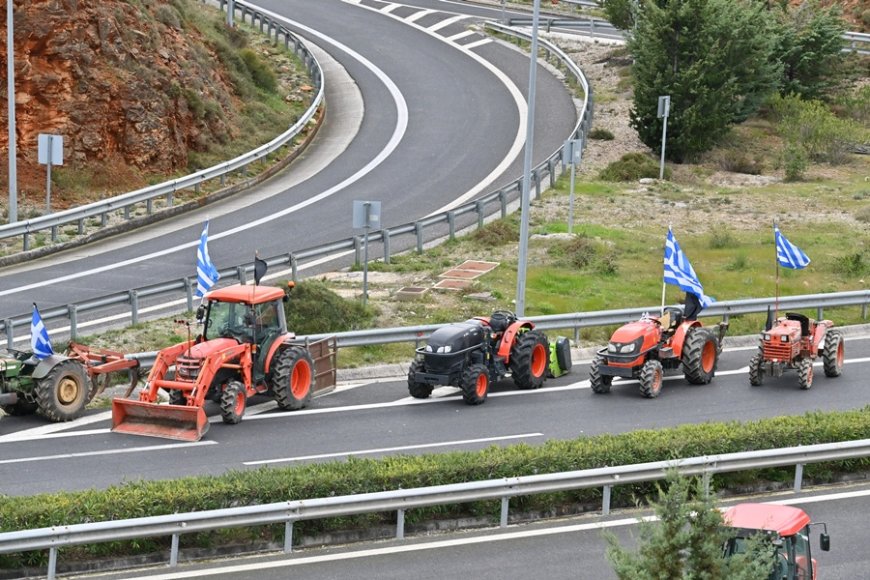 Μπλόκα αγροτών: Ο όρος της κυβέρνησης για συνάντηση με τον πρωθυπουργό
