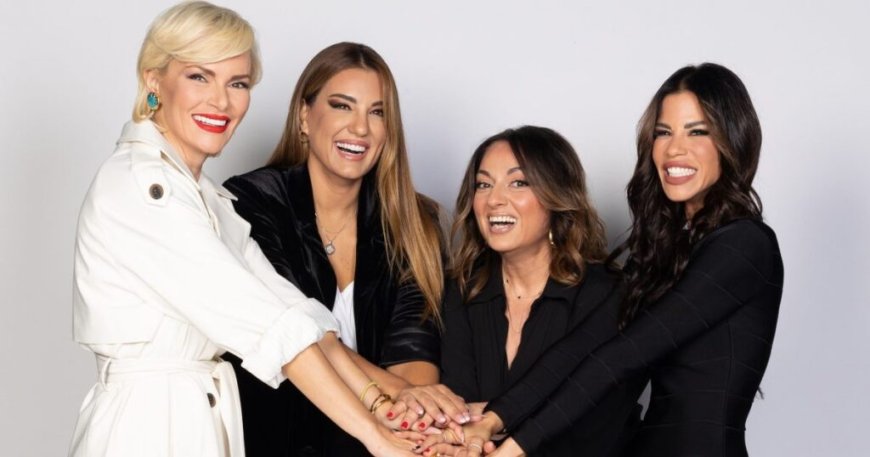 Δάφνη Καραβοκύρη κατά Γιάνη Βαρουφάκη: «Δεν μπορείς να βγαίνεις τόσο χαρωπά για να πεις την αλήθεια σου»