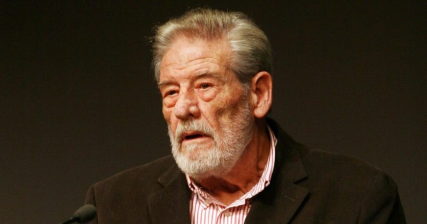 Γιάννης Βόγλης: «Το ιστορικό αρχείο του πατέρα μου είναι ασφαλές και αποθηκευμένο» ισχυρίζεται ο γιος του