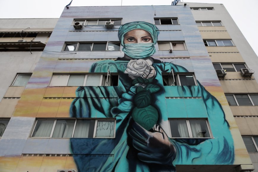 Βίντεο Γεωργιάδη για το ΕΣΥ: Αμερικανός τουρίστας κάνει σύγκριση με τις ΗΠΑ