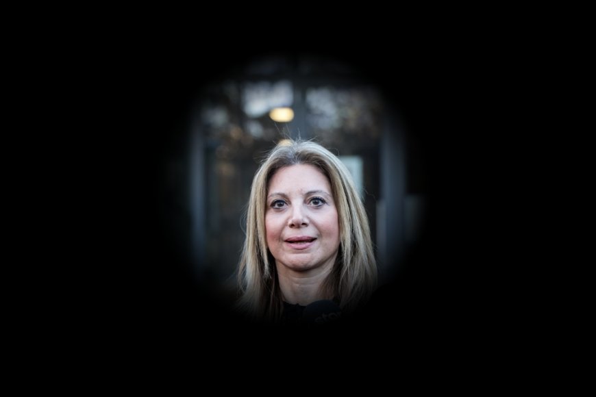 Καρυστιανού για κόμμα: “Δεν θα είναι ο Φαραντούρης” – Τ λέει για τις επιθέσεις συγγενών