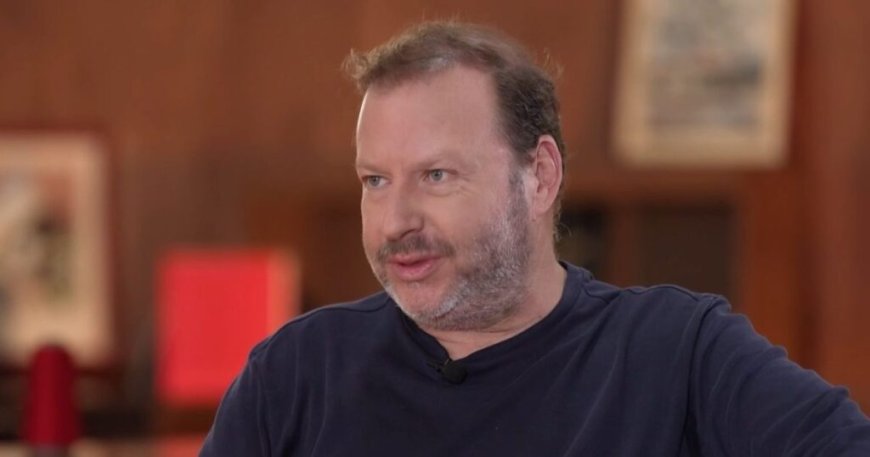 Λέων Γιοχάη: «Μιλάω με το ΑΙ δέκα ώρες την ημέρα, σε 10 χρόνια από τώρα δεν θα υπάρχει καρκίνος»