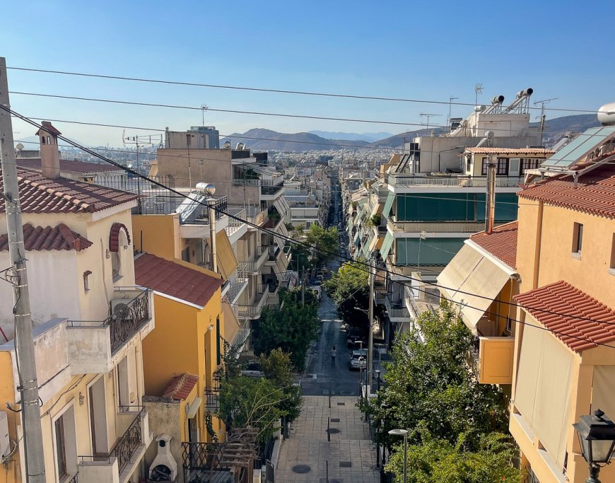 Σε ρυθμούς έργων ο Πειραιάς: Ασφαλτοστρώσεις σε κομβικά σημεία του Νέου Φαλήρου