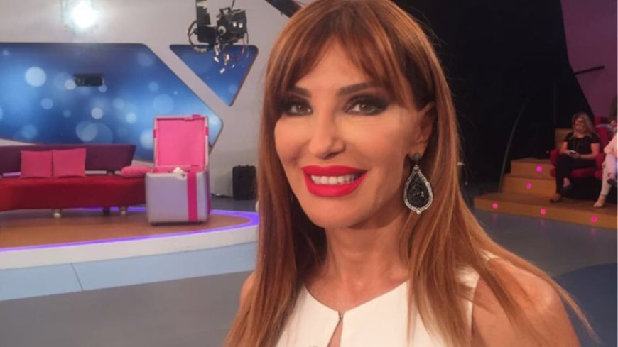 Βίκυ Χατζηβασιλείου: Τι της είπε ο Φοίβος Παπαδάκης στην κηδεία του πατέρα του και τη συγκίνησε;