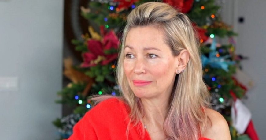 Άριελ Κωνσταντινίδη: «Η μητέρα μου έπασχε από ναρκισσιστική διαταραχή»