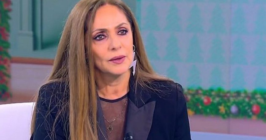 Βίκυ Κουλιανού: «Ξαφνικά βγήκα και έκλαιγα με λυγμούς για μια ώρα, οι αποχαιρετισμοί έχουν τον δικό τους χρόνο μέσα μας»