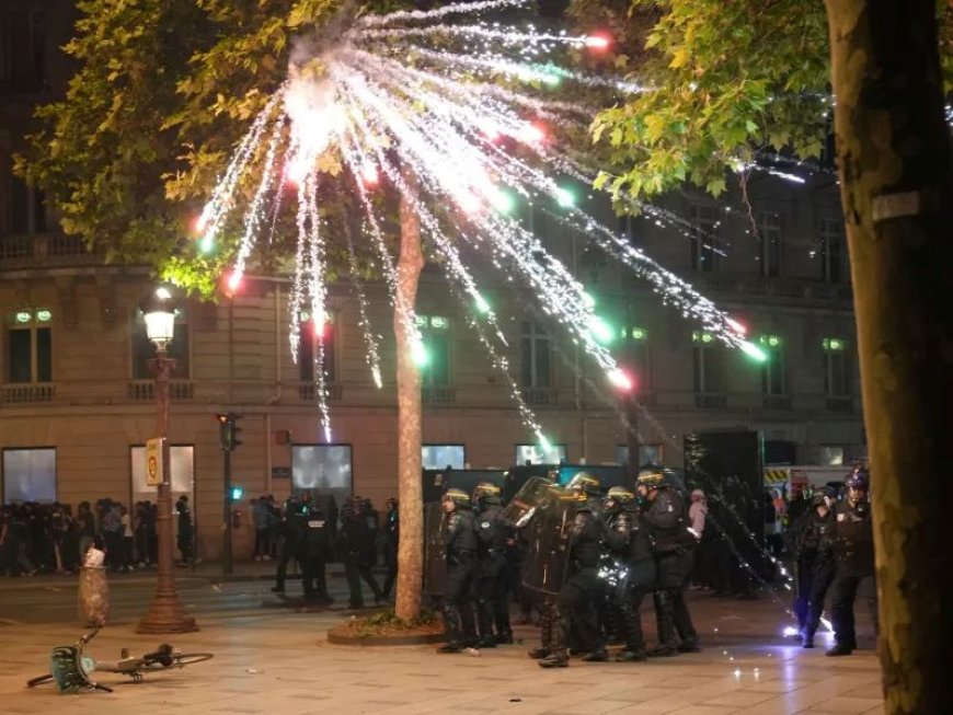 Επεισόδια Παρίσι: Χημικά, πετροπόλεμος και συλλήψεις μετά τον αγώνα Σενεγάλη – Μαρόκο