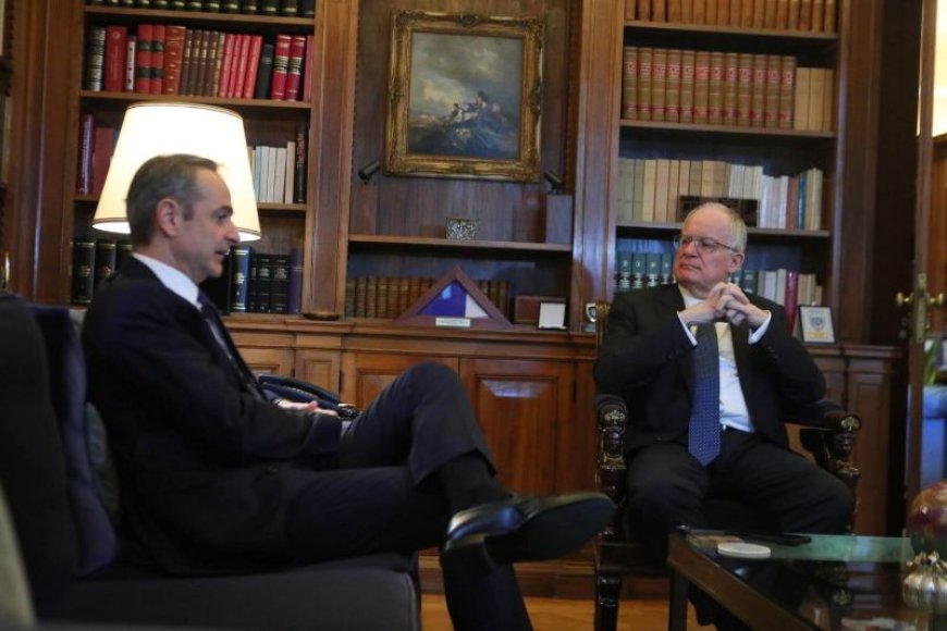 Μητσοτάκης σε Τασούλα: Σας φέρνω νέα ταραγμένων καιρών, να αποφύγουμε τα χειρότερα στις σχέσεις ΕΕ-ΗΠΑ