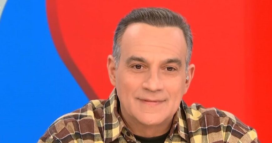 Κρατερός Κατσούλης: «Ήμουν δέκα χρόνια ηθοποιός και με προσφωνούσαν ως ανερχόμενο»