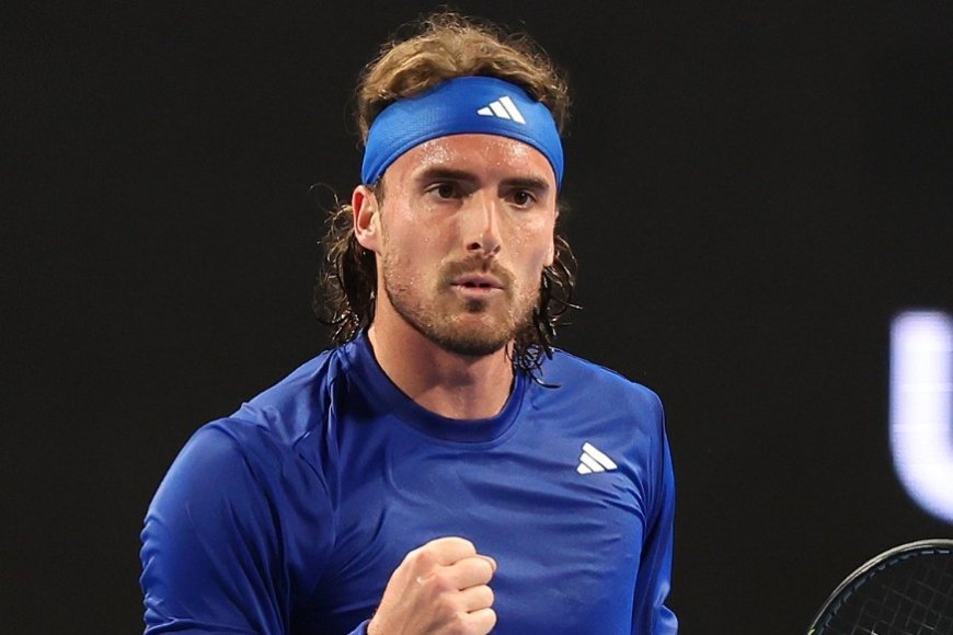 Τσιτσιπάς: Τραυματίστηκε παίζοντας ποδόσφαιρο