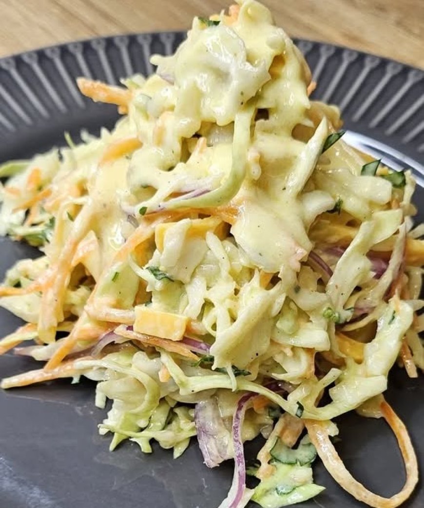 Λαχανοσαλάτα με γιαούρτι ..Εύκολη και πολύ νόστιμη !!!!