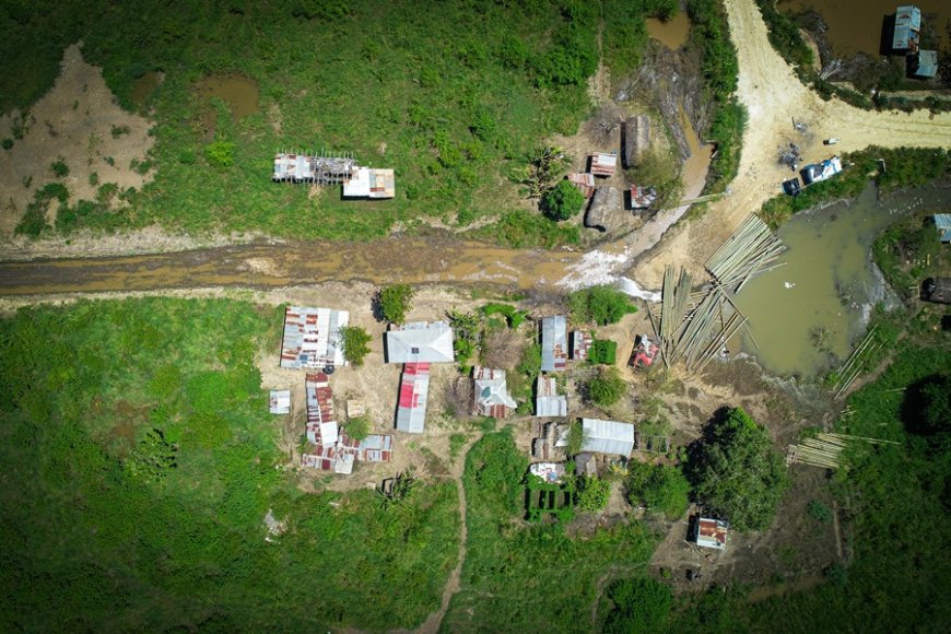 Σικελία κατολίσθηση: Σοκάρει βίντεο με σπίτια να γλιστράνε στον γκρεμό