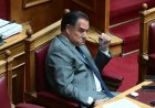 Καραγεωργοπούλου – Δένδιας: Πολιτική θύελλα μετά τους ισχυρισμούς περί παρεμπόδισης κοινοβουλευτικών ερωτήσεων