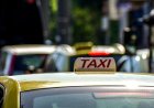 Σύλληψη οδηγού ταξί: Χρέωνε επανειλημμένα διπλή ταρίφα στο κέντρο της Αθήνας