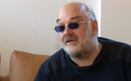 Γιώργος Μουκίδης: «Είναι άξια σχολιασμού η Δέσποινα Βανδή; Πες μου ένα σοβαρό τραγούδι που έχει πει»