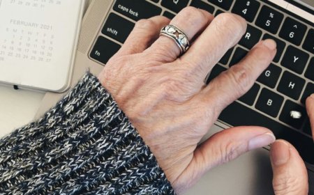 Ηλεκτρονική τιμολόγηση μέσω παρόχου: Τι αλλάζει από τον Φεβρουάριο για μεγάλες επιχειρήσεις