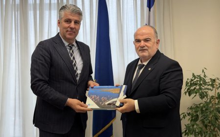 Συνάντηση Περιφερειάρχη Χ. Τοψίδη με τον πρόεδρο της ΓΣΕΒΕΕ Γ. Καβαθά