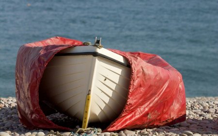 Χίος Λιμενικό: Στην 8μετρη βάρκα επέβαιναν 38 Αφγανοί και ένας Μαροκινός