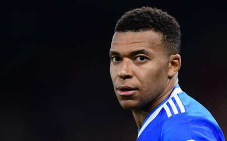 Εμπαπέ μητέρα: Αμείβεται περισσότερο από οκτώ παίκτες της Ρεάλ