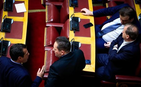 Πρόωρη αποπληρωμή χρέους Ελλάδα: “Κερδίζουμε 800 εκατομμύρια τον χρόνο”