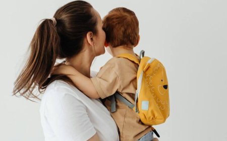 Γονικές άδειες: Τι δικαιούνται οι εργαζόμενοι γονείς