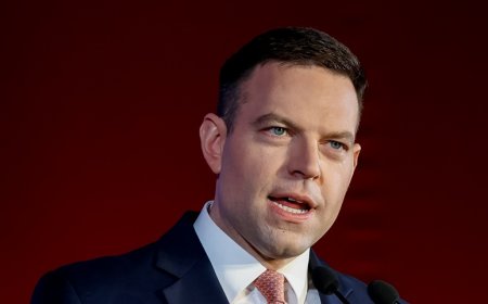 Κασσελάκης Συνέδριο: Πρόταση να μετονομαστεί το κόμμα του σε Δημοκράτες – Προοδευτικό Κέντρο