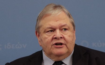 Βενιζέλος – Αλιβιζάτος: Σφοδρή αντιπαράθεση για το άρθρο 86