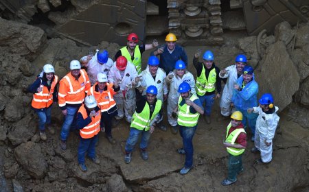 Μετροπόντικας Ευαγγελισμός: Με το «Break on through» των Doors η άφιξή του