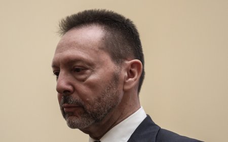 Στουρνάρας – Τσίπρας: «Για την ταμπακέρα, κουβέντα»