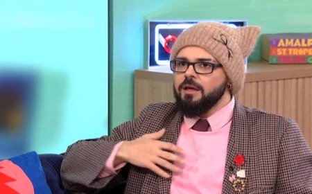 Ακύλας: «Είχα δεχθεί ομοφοβική επίθεση στη Θεσσαλονίκη, τρέχαμε να ξεφύγουμε χωρίς να κοιτάμε πίσω μας»