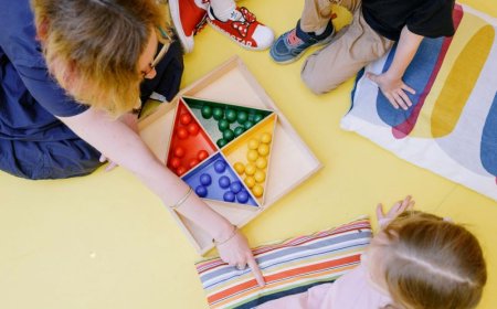 Δήμος Λυκόβρυσης-Πεύκης: Χρυσός φωτισμός Δημαρχείου για την Παγκόσμια Ημέρα κατά του παιδικού καρκίνου